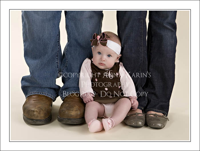 baton-rouge-baby-photographer-with-mom-and-dad